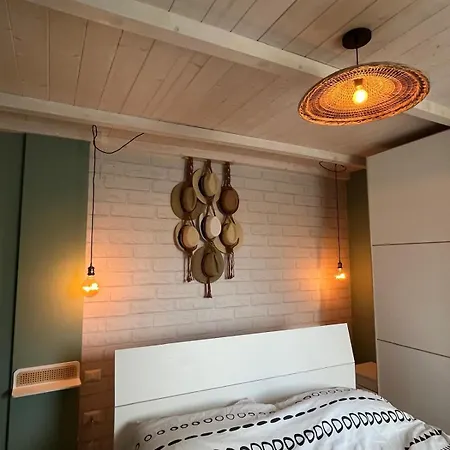 Lägenhet Terrazza Puglia Con Jacuzzi Bari Aeroporto