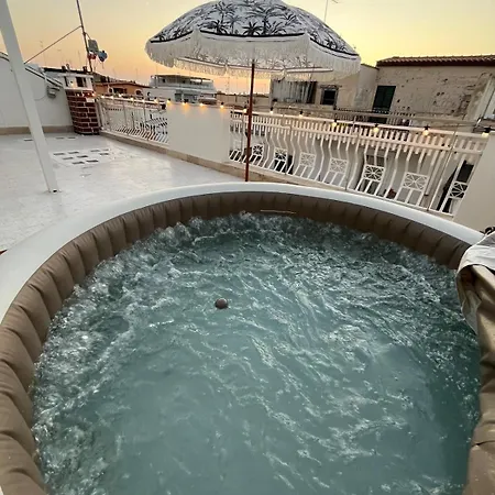 Terrazza Puglia Con Jacuzzi Bari Aeroporto Lägenhet *